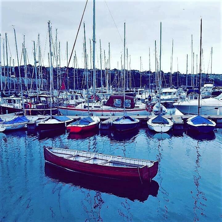 Luxury Town Centre Apartment Kinsale Dış mekan fotoğraf
